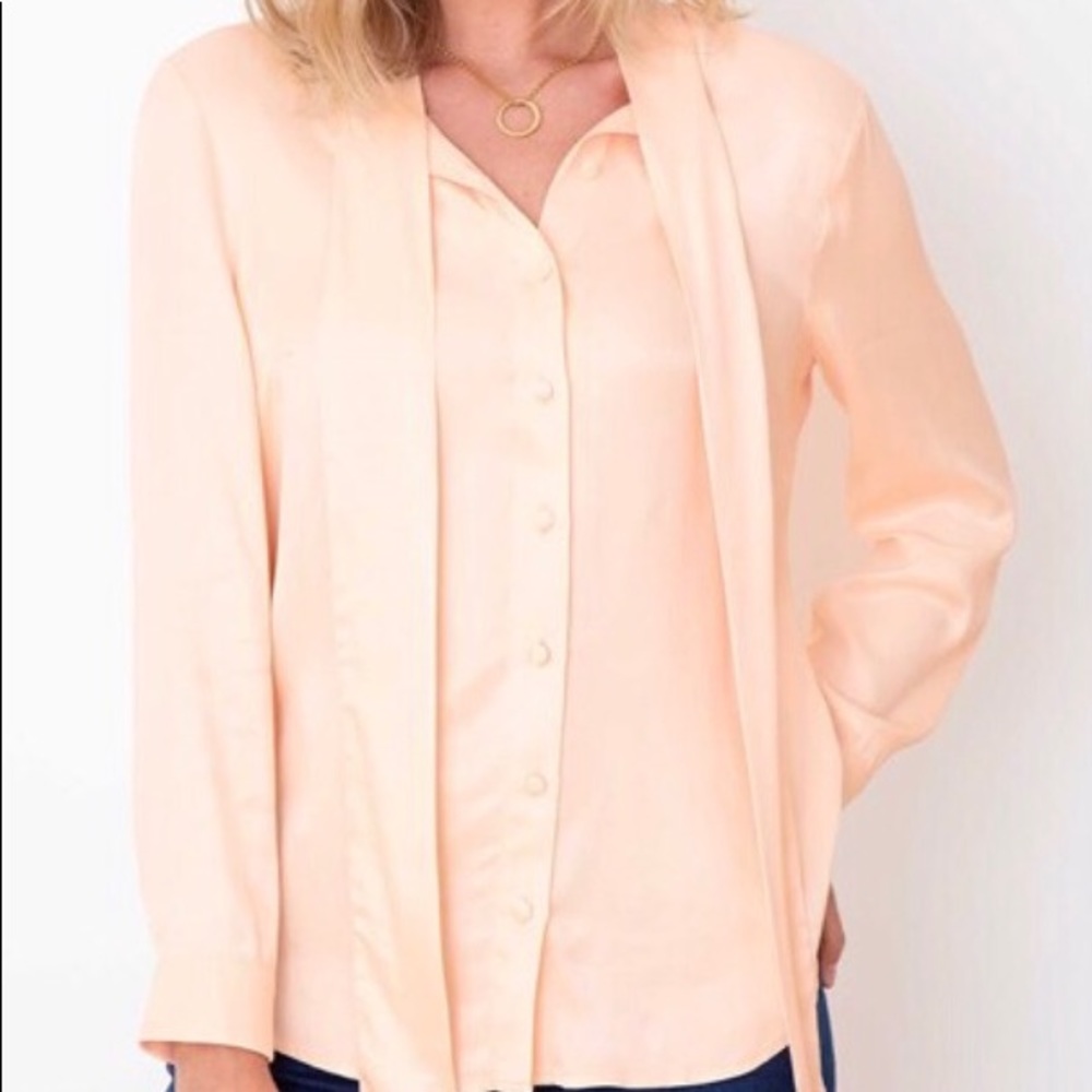 🌻Kettlewell Classic Peach blouse